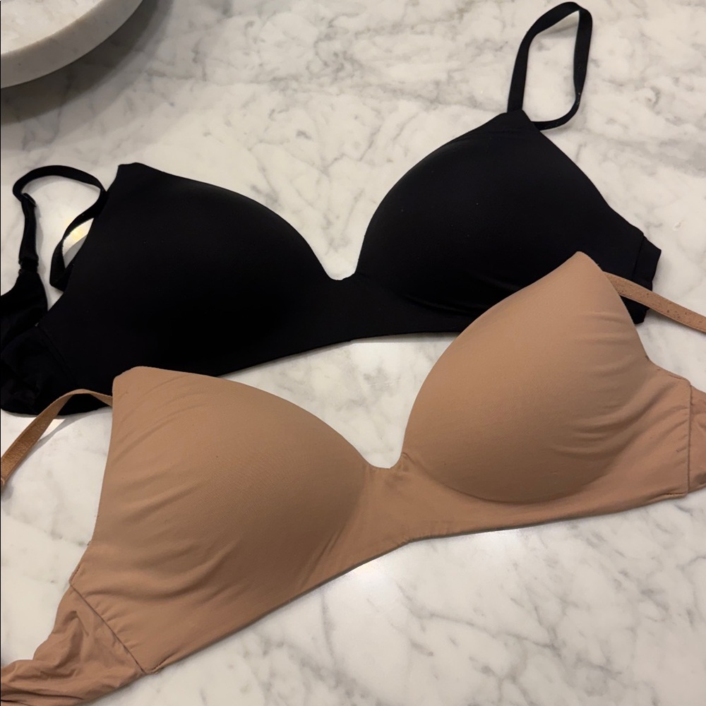 Set of 2 Victorias Secret T shirt Bras